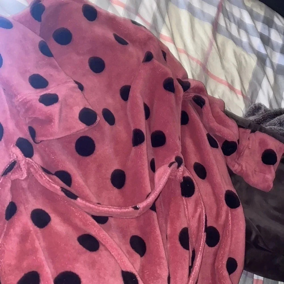 Pink Victoria’s Secret cozy pink polka dot soft Begonia robe Sz XS - Picture 12 of 15